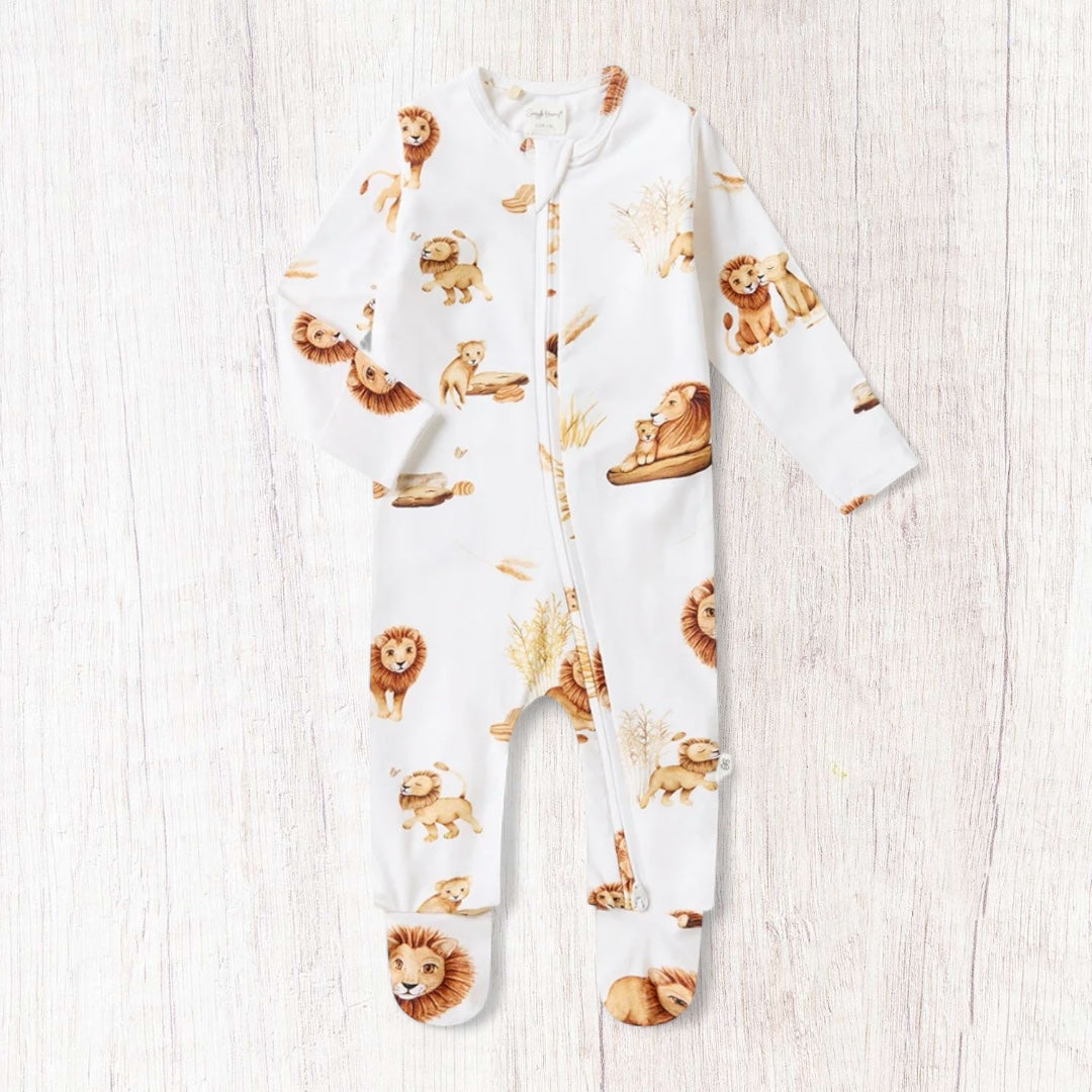 The Little Lion Newborn Gift Box